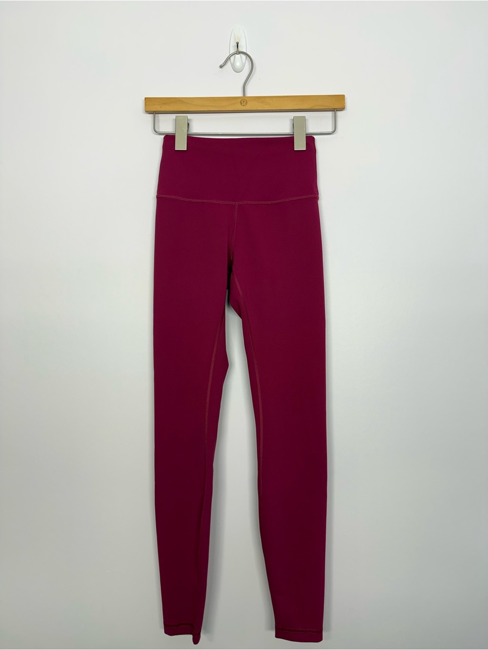 Lululemon Wunder Train High-Rise Tight 28" Pomegranate Size 4